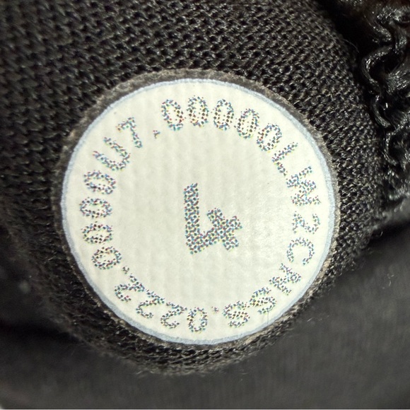 Lululemon Wunder Train Long-Line Bra *Medium Support, C/D Cups Black Size 4 - Picture 3 of 3